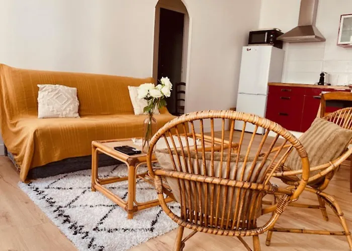 Apartment In Close To Amenities La Rochelle (Charente-Maritime)