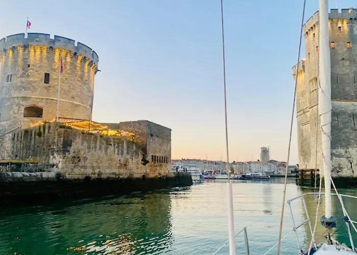 In Close To Amenities Apartment